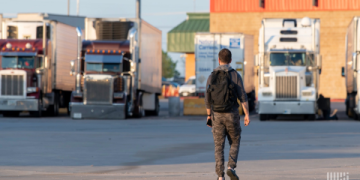 Lease Purchase Trucking Programs_ Your Path to Ownership