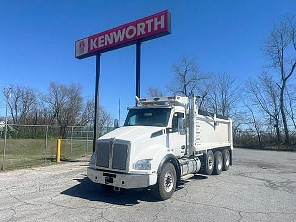 2025 Kenworth T880 Dump Truck For Sale _ Specs & Pricing