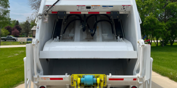 Find Quality Used Side Loader Garbage Trucks for Sale