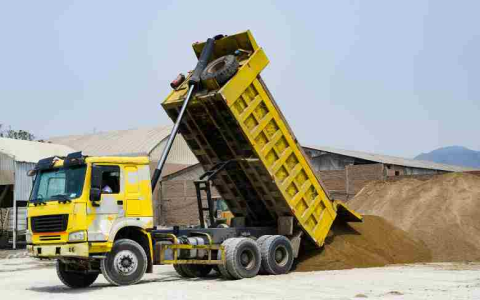 Remote Control Excavators & Dump Trucks_ A Complete Guide