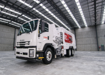 Top Side Loader Garbage Trucks_ 2025 Models & Buying Guide