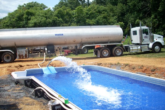 Free Water Truck Delivery to Fill Your Pool Near Me