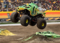 Hot Wheels Monster Trucks Glow & Fire Show Spectacular