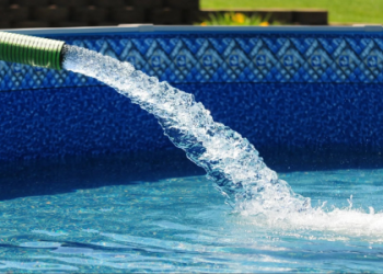 Free Water Truck Delivery to Fill Your Pool Near Me