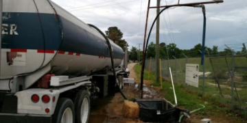 Fast Water Truck Delivery to Fill Your Pool Near Me