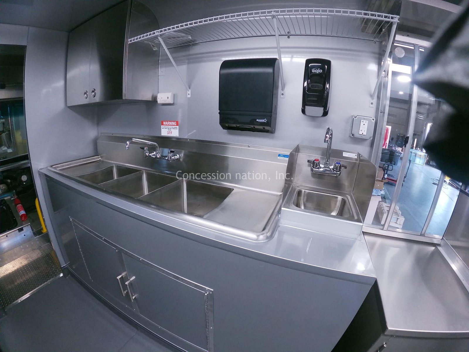 Food Truck Water Tanks_ Your Guide to Clean Water & Compliance