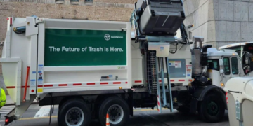 Side Loader Garbage Trucks_ Efficient Waste Collection Solutions