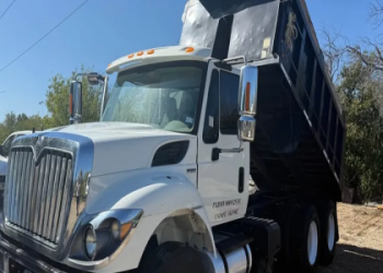 Find the Best Automatic Quad Axle Dump Truck for Your Construction Needs