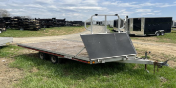 Your Guide to Buying Used 18 Wheeler Trailers for Sale Near You