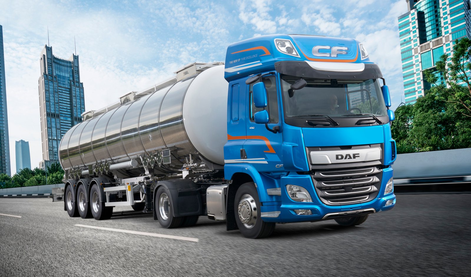 DAF Articulated Tanker_ Features, Specs, and Applications Guide