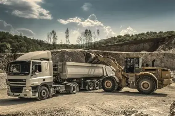 5 Steps to Landing Government Contracts for Dump Trucks