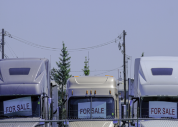 Your Guide to Buying Used Fleet Semi Trucks for Sale Online