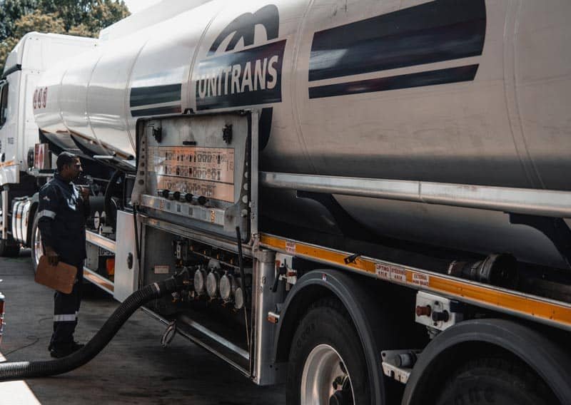 5 Key Features of Modern Unitrans Fuel Tanker Trucks