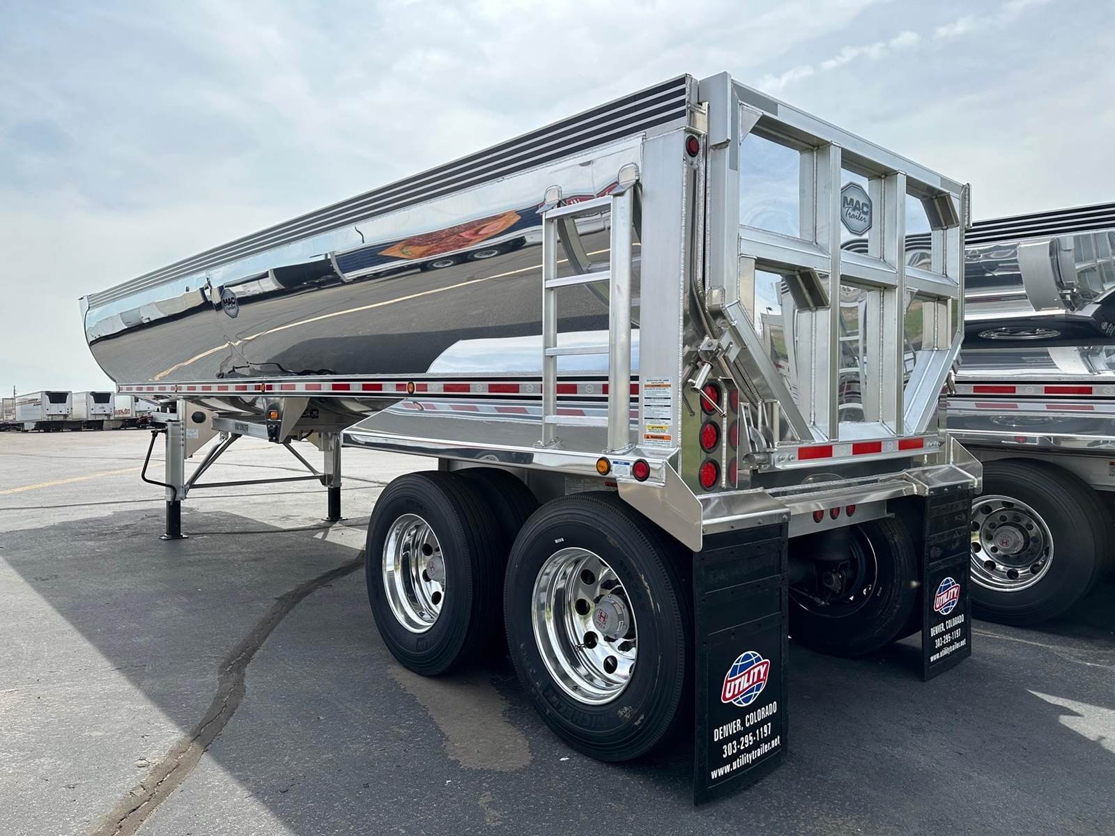 Top 10 Half Round End Dump Trailers for Sale in 2024