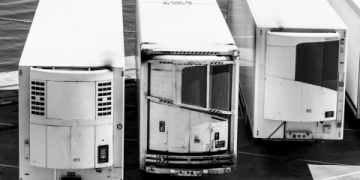 Your Guide to Hiring Dry Bulk Tankers & Carriers