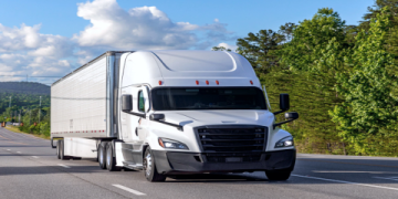 Find Owner-Listed 18 Wheeler Trucks for Sale Directly