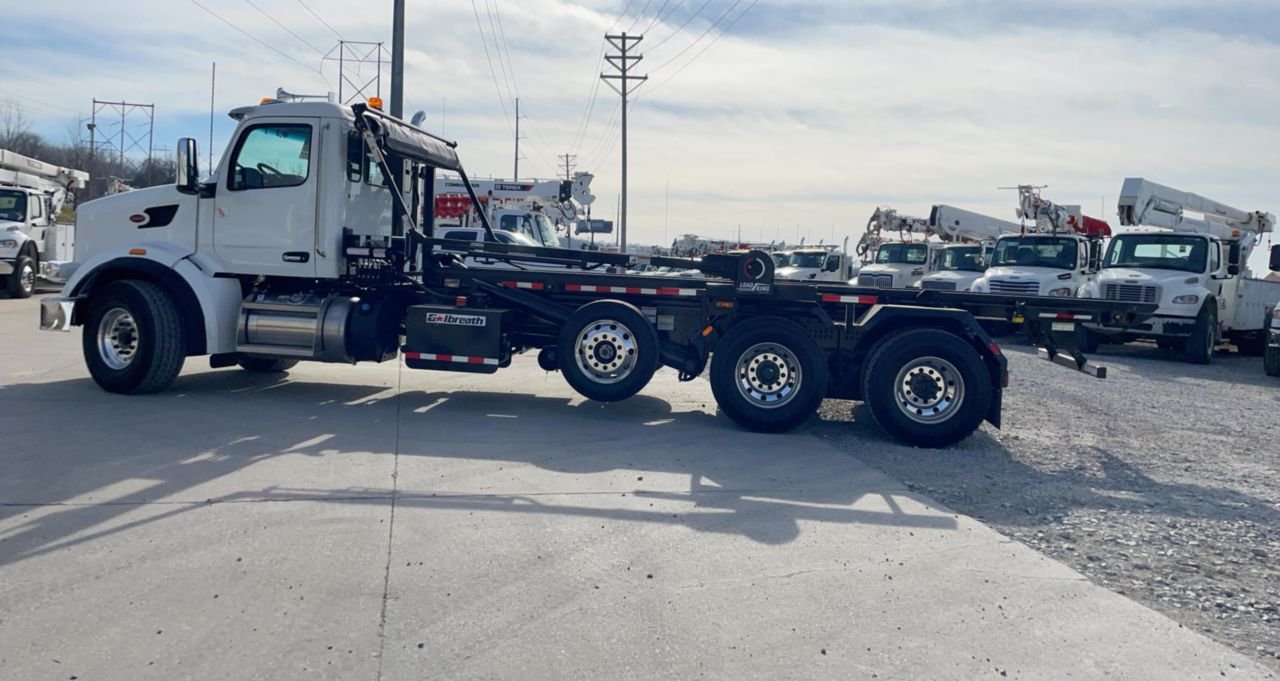 Heavy Duty Tri Axle Trucks for Sale _ Reliable Hauling Solutions