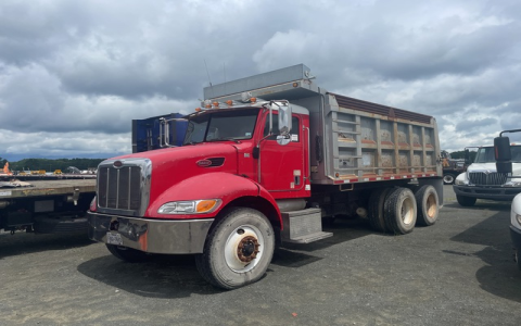 Discover Quality Peterbilt Dump Trucks for Sale by Owner Today