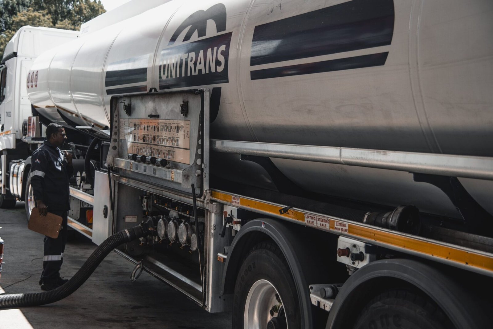 The Role of Unitrans Tankers in Efficient Fuel Distribution Networks