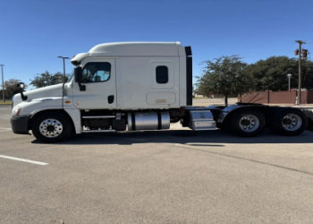 Used Freightliner Sleeper Trucks for Sale _ Find Your Rig