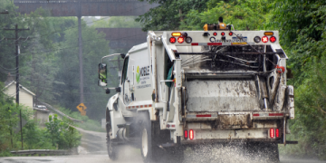 What Factors Determine the Fuel Tanker Price_