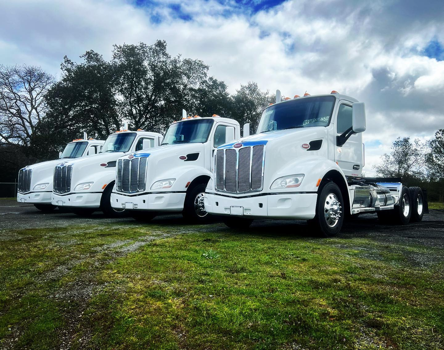 Top 5 Benefits of Buying Used Fleet Semi Trucks for Sale