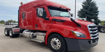 Top Custom Sleeper Semi Trucks for Sale_ Browse Our Inventory