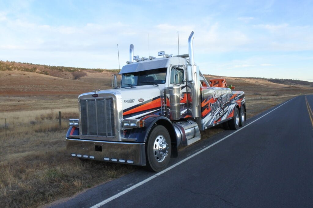 Your Local Big Rig Tow Truck Services_ Quick Response & Reliable