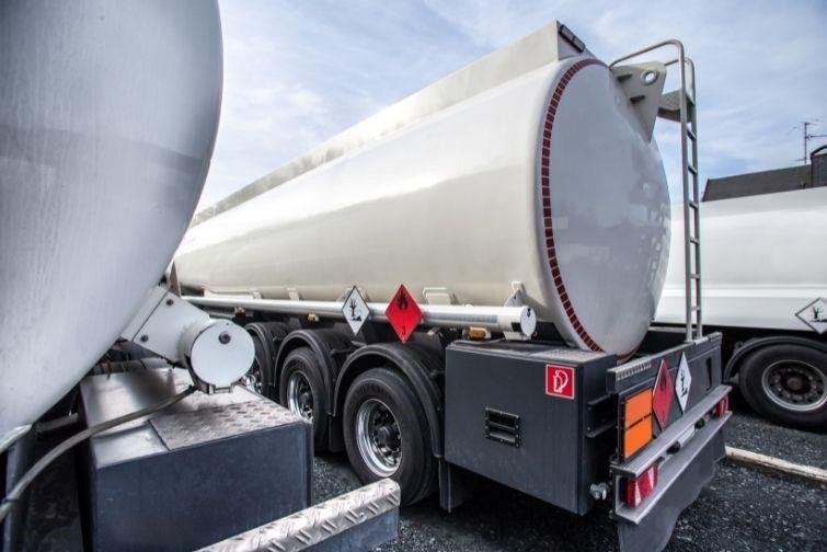 Understanding Fuel Tanker Prices for Commercial Buyers