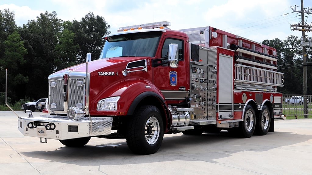 Top Uses and Benefits of a 3000 Gallon Wildland Fire Tanker