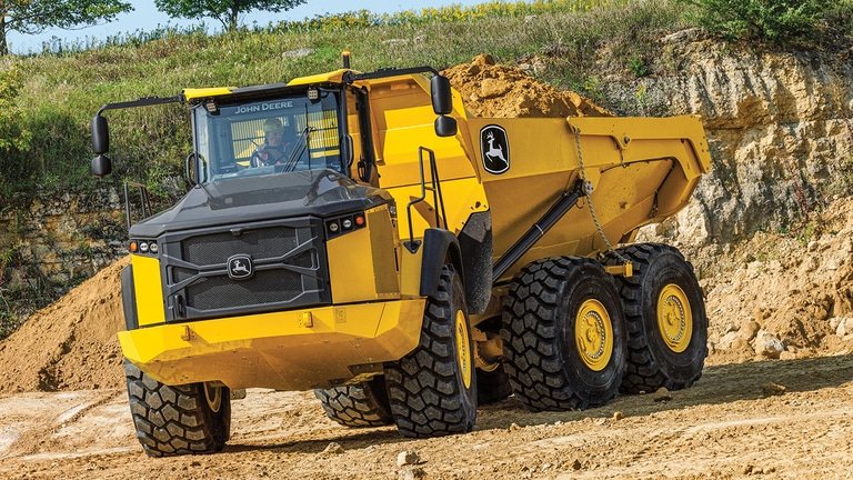 Your Guide to the John Deere Rock Truck Models and Uses