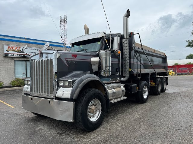 Triaxle Dump Trucks for Sale _ Find Your Heavy-Duty Hauler