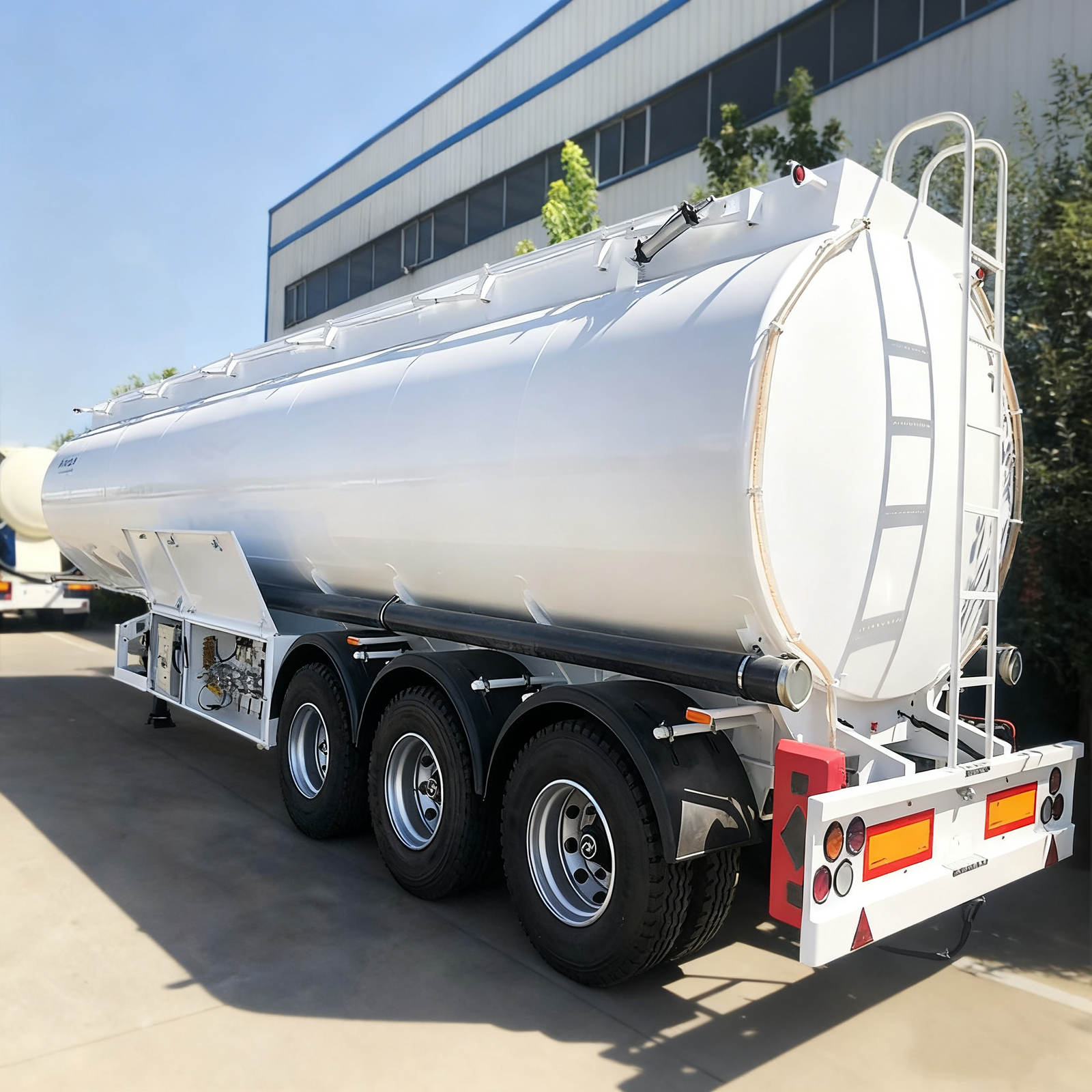 Need a Semi Water Tanker_ Explore Our Selection for Sale Now