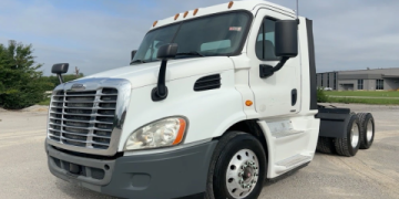 Find Your Day Cab Tractor for Sale _ Top Models & Deals