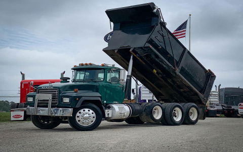 Buying Repossessed Tri Axle Dump Trucks_ Key Tips & Best Deals