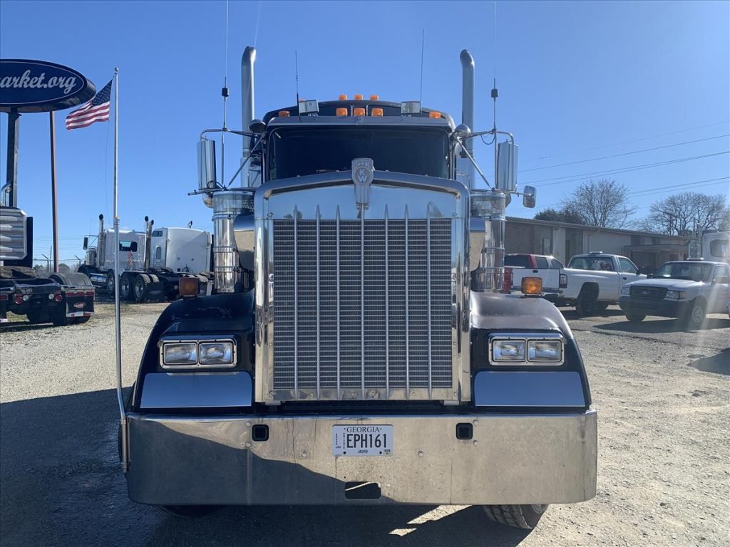 Where to Find Affordable Pre-2000 Semi Trucks for Sale