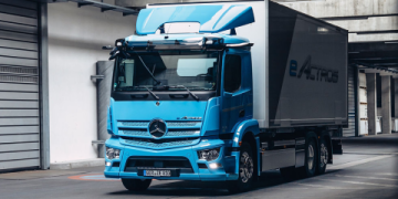 The Ultimate Guide to Electric Freight Trucks in 2024