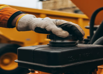 Dump Truck Cylinder Repair_ Expert Solutions & Cost Guide