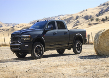 How to Choose the Right Dodge Bucket Truck for Your Fleet