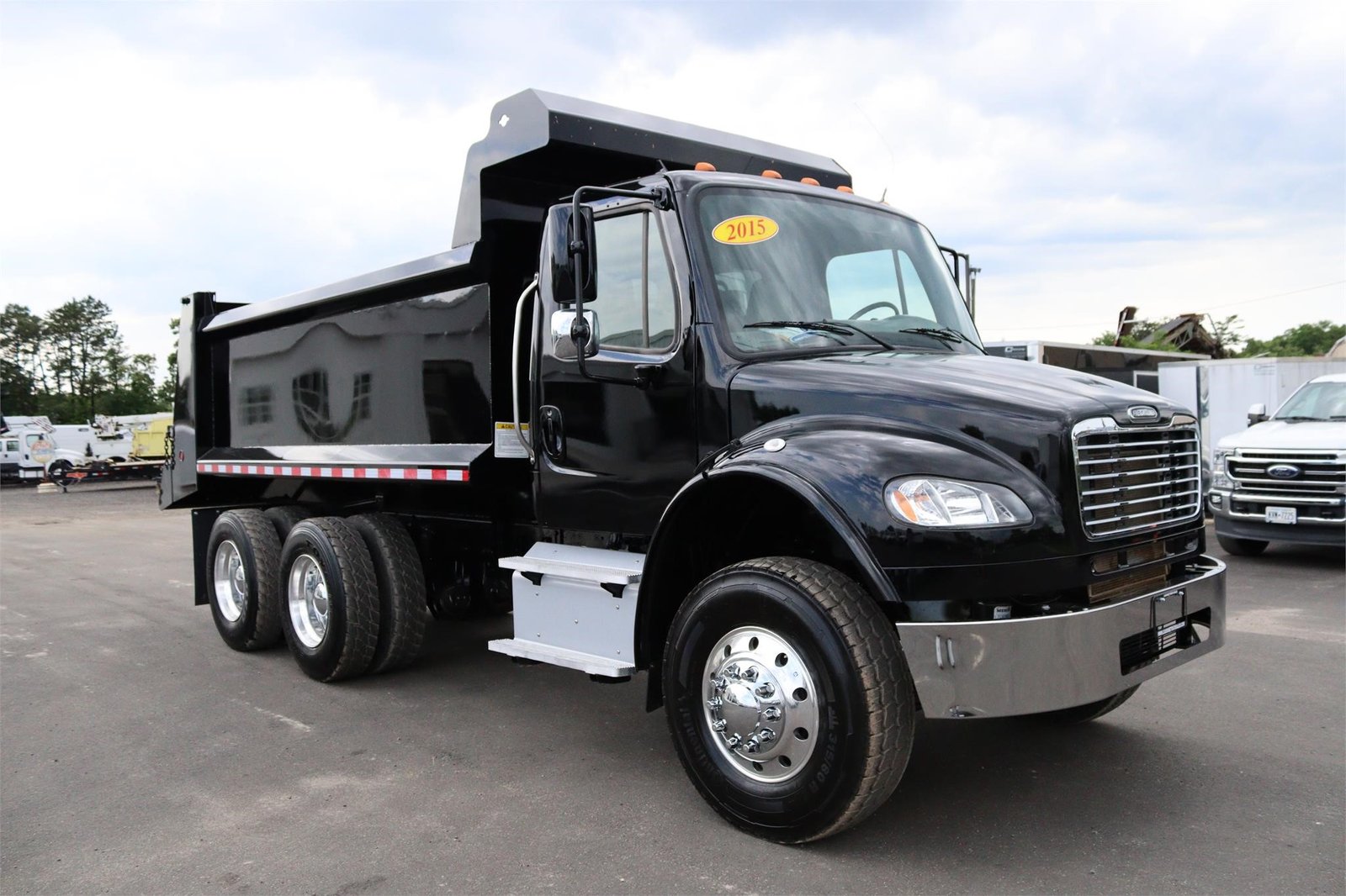 Buying a 2015 Dump Truck_ Compare Listings & Specs Here