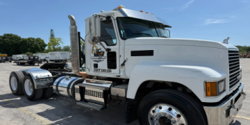 Find eBay Semi Trucks for Sale_ Your Ultimate Buying Guide