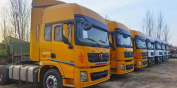 Semi Truck Tractor Supplier  6×4 and 4×2 Heads