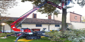 Cherry Picker Truck Manufacturer  Versatile Aerial Lifts