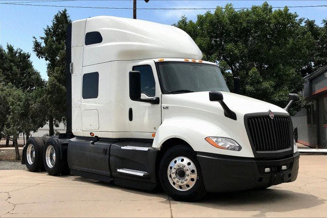 Find Quality Used Semi Sleeper Trucks for Sale Today