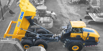 Mining Dump Truck OEM  High Capacity Off Road Trucks