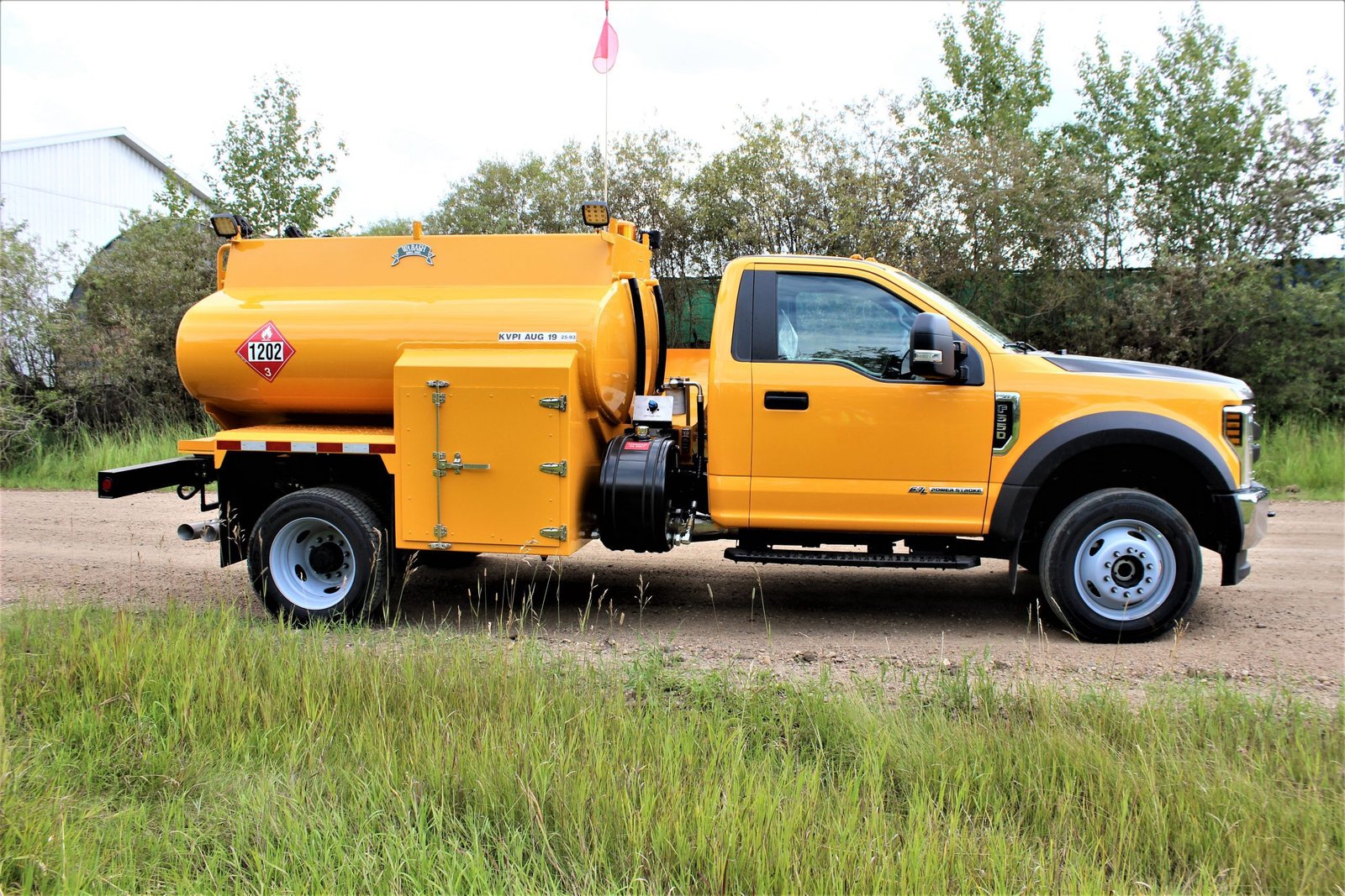 Small Fuel Tanker Trucks for Sale _ Reliable & Affordable Models