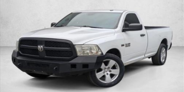 Your Next 12 Tonne Truck for Sale _ Compare Listings & Specs