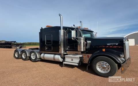 Tri Axle Heavy Haul Trucks for Sale _ Compare Models & Prices